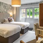 Hotel Briery Wood 4*