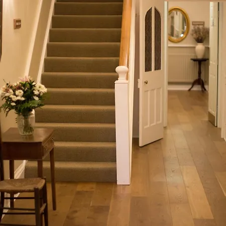 Ξενοδοχείο Briery Wood 4*
