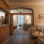 Briery Wood 4*