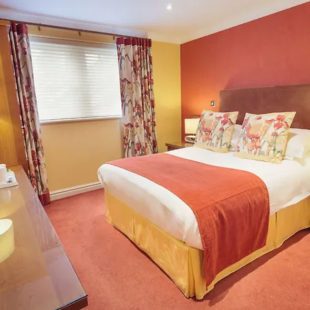 Briery Wood 4*