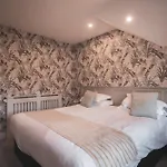 Briery Wood Эмблсайд