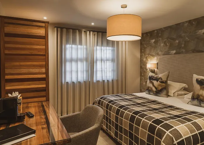 Hotel Briery Wood 4*